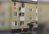 В Костроме соседи спасли детей из пожара, забравшись на многоэтажку по ливневой трубе