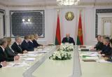 Лукашенко предложил провести масштабный соцопрос по новой Конституции
