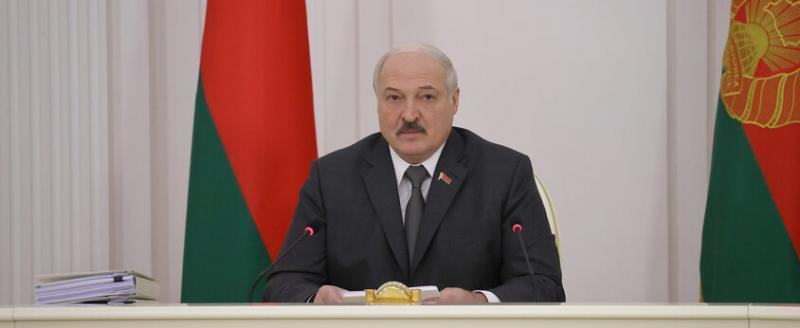 Лукашенко потребовал снизить инфляцию в 2022 году