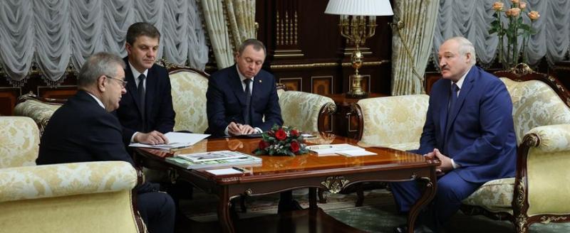 Лукашенко встретился с консулом Беларуси в Сербии Драгомиром Каричем