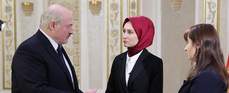 Лукашенко заявил, что желающих остаться в Беларуси мигрантов будут принимать по закону