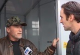 Шварценеггер подарил жилье бездомным на Рождество
