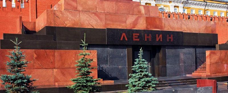 Вице-спикер Госдумы призвал вынести Ленина из мавзолея