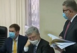 Порошенко уснул на суде об избрании ему меры пресечения
