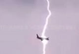 Молния ударила в самолет «Уральских авиалиний» при посадке в Сочи