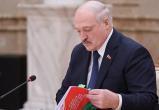 Лукашенко призвал думать о будущем детей на референдуме по Конституции