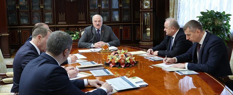 Лукашенко призвал делать все для того, чтобы экономика работала
