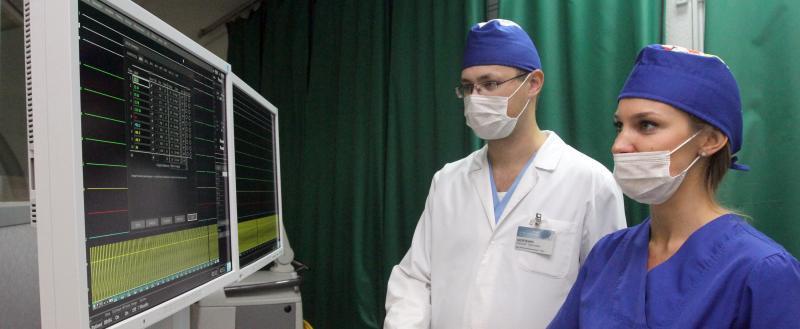 Больницы Беларуси проведут эксперимент по оказанию платных услуг в выходные