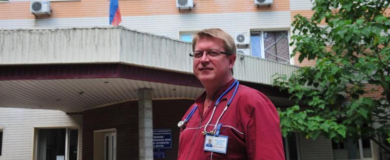 Медперсонал Донецкого роддома оставался с тяжелыми новорожденными во время обстрела ВСУ
