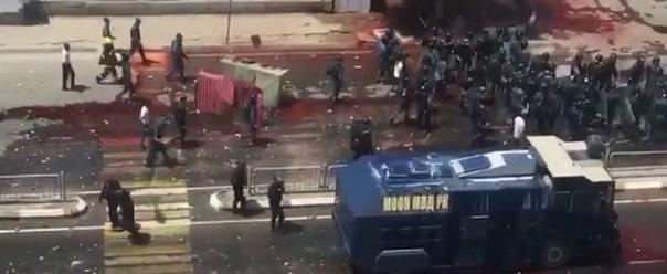 Силовики и мирные граждане погибли при протестах в Узбекистане