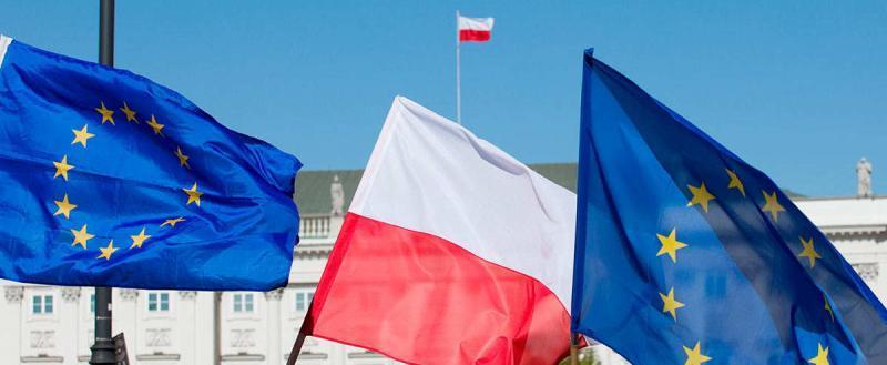 Евросоюз нанес Польше тяжелый удар отказом в деньгах на восстановление