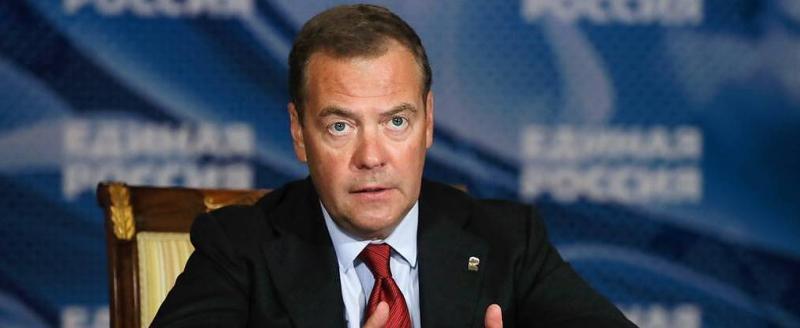 Медведев предупредил Японию о возможности прекращения поставок нефти и газа из России