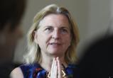 Бывшая глава МИД Австрии Карин Кнайсл вынуждена была покинуть страну из-за угроз расправы