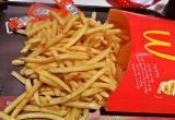 В США работник McDonald's получил пулю в шею из-за холодной картошки фри