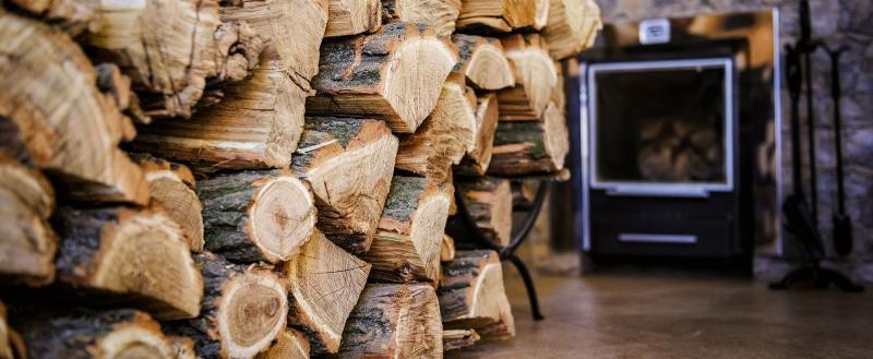 В Молдове возник ажиотажный спрос на дрова в преддверии зимы