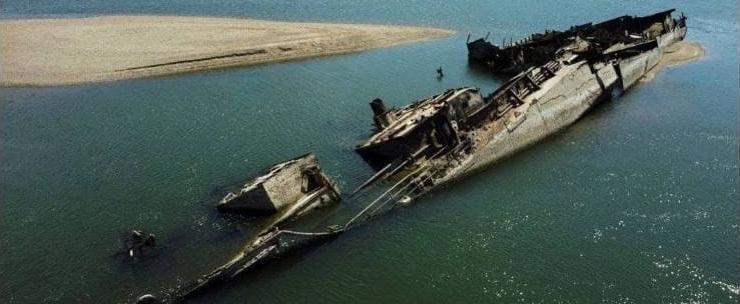 Обмелевший Дунай обнажил затонувшие во время Второй мировой войны корабли