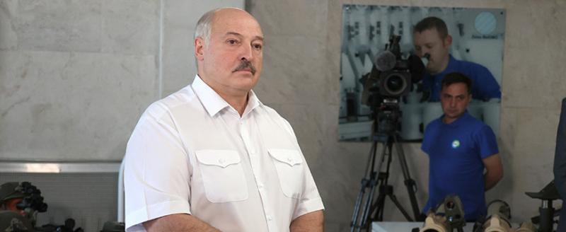 Лукашенко дал ЕС совет по преодолению кризиса: раздеваться, напрягаться и работать