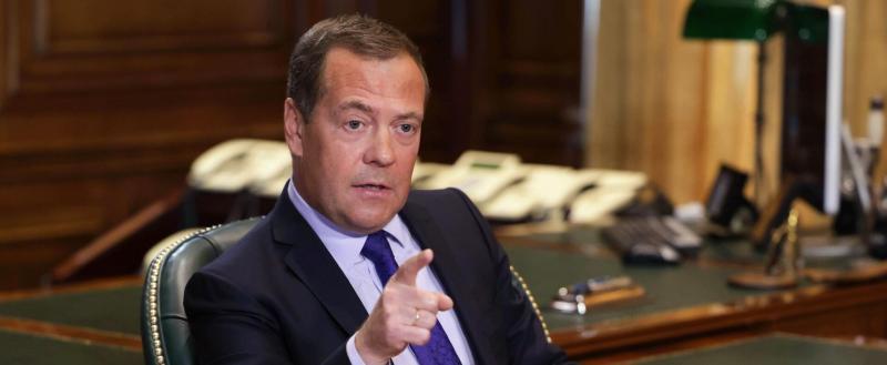 Медведев не видит оснований для применения ядерного оружия со стороны России