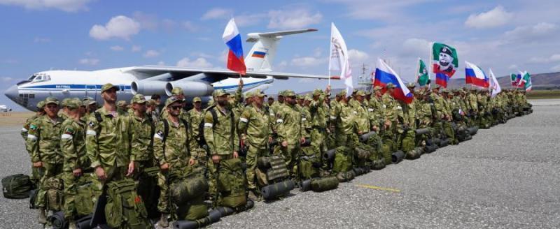 Кадыров показал отправку на Украину самолета с добровольцами из Грозного