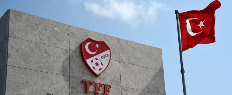 В Турции обстреляли здание Федерации футбола во время заседания 