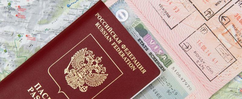 Еврокомиссия планирует с 12 сентября отменить упрощенный визовый режим для россиян