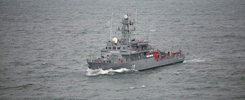 Румынский военный корабль подорвался на мине недалеко от порта Констанца