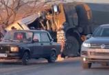 16 человек погибли в аварии автобуса и военного грузовика в ДНР