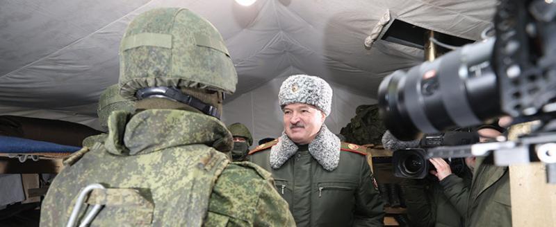 Лукашенко заявил о важности для Беларуси опыта слаживания войск с Россией