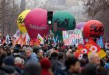 Более миллиона французов вышли на протест против пенсионной реформы