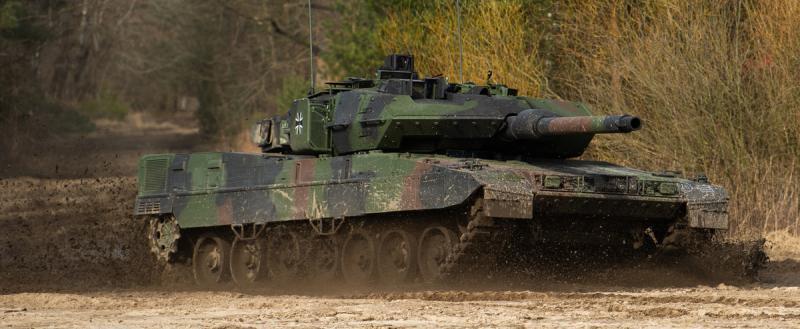 Зеленский признал, что десятки западных танков не изменят ситуацию на поле боя