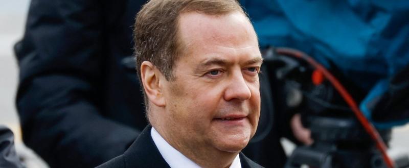 Медведев: Украину ждет печальная судьба колоний с разрушенной экономикой