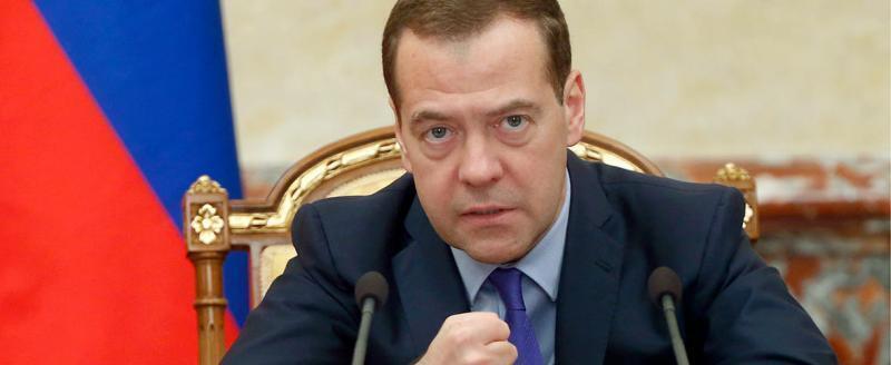 Медведев: Россия готова применить  все виды оружия в случае удара по Крыму