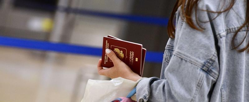 Иностранцы больше не смогут постоянно проживать в Казахстане без загранпаспорта