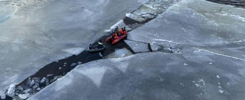 Под Брагином провалились под лед и утонули два пограничника