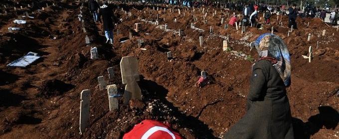 Число жертв землетрясений в Турции превысило 40,6 тысяч человек