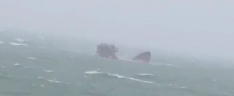В Черном море во время шторма затонул российский сухогруз Seamark