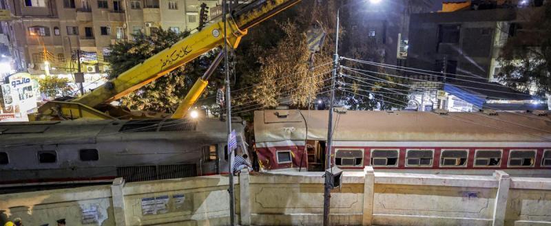 В Египте с рельсов сошел пассажирский поезд: погибли два человека