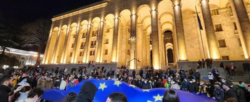 Парламент Грузии отозвал вызвавший беспорядки в Тбилиси законопроект об иноагентах