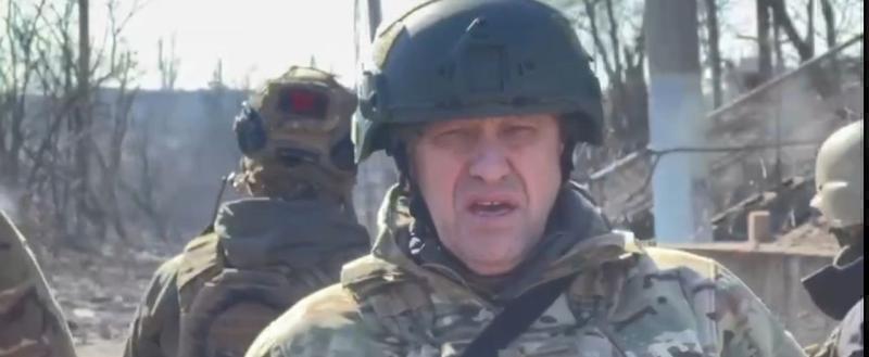 Пригожин заявил о тяжелой обстановке в Артёмовске из-за постоянного пополнения резервов ВСУ