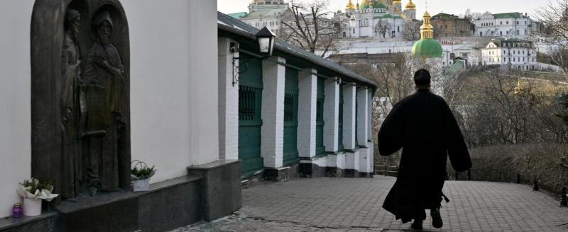 РИА Новости: из Киево-Печерской лавры вывозят вещи, часть библиотеки раздали прихожанам