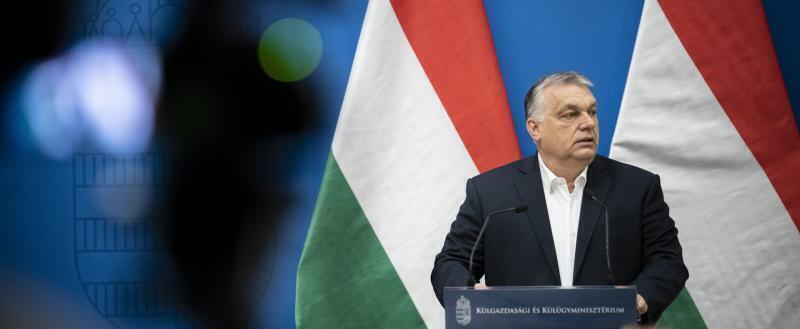Премьер Венгрии Орбан сообщил об обсуждении Евросоюзом отправки миротворцев на Украину