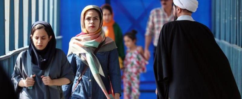 В Иране женщин без хиджаба будут выявлять по видеокамерам