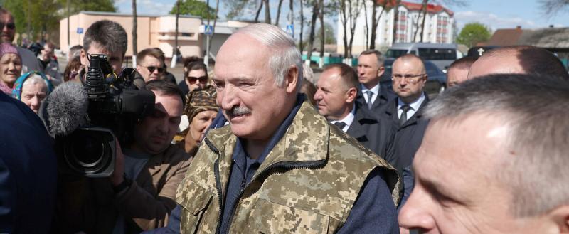 Лукашенко: белорусы выбрали спокойную и мирную жизнь своим приоритетом