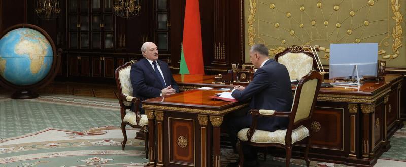 Лукашенко встретился с послом Беларуси в России Дмитрием Крутым
