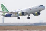В Китае совершил первый полет самолет, который называют конкурентом Boeing и Airbus