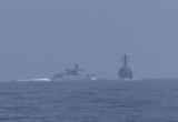 Китайский военный корабль пошел наперерез американскому эсминцу