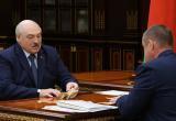 Лукашенко показали белорусские конфеты по китайскому рецепту
