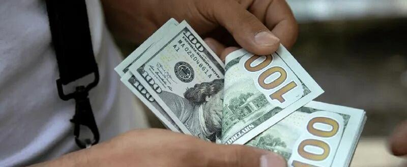 Доллар серьезно укрепился: итоги валютной недели в Беларуси