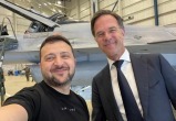 Зеленский прибыл в Нидерланды за истребителями F-16