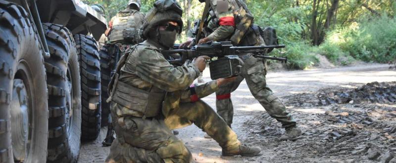 Десантники патрулируют белорусскую границу